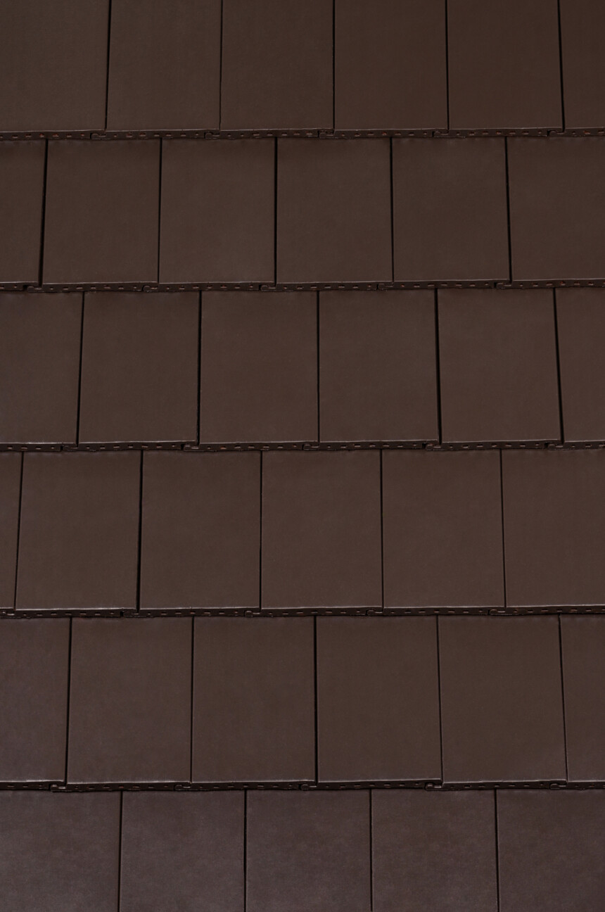 Sötétbarna   engób – laying