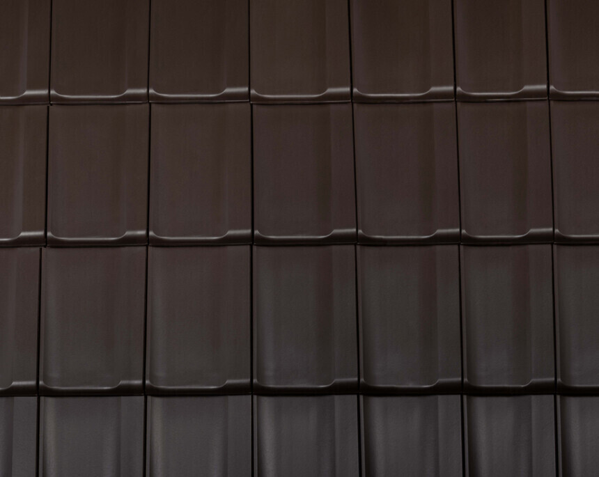 Sötétbarna   engób – laying